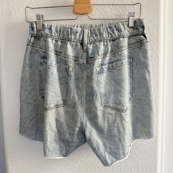 REVOLVE Blank NYC City Scape Printed Denim Look Shorts - Picture 3 of 8